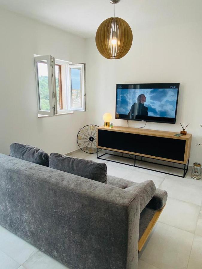 New Apartment With Panoramic View Stomorska Εξωτερικό φωτογραφία