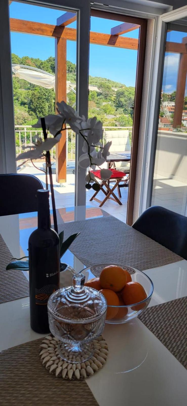 New Apartment With Panoramic View Stomorska Εξωτερικό φωτογραφία