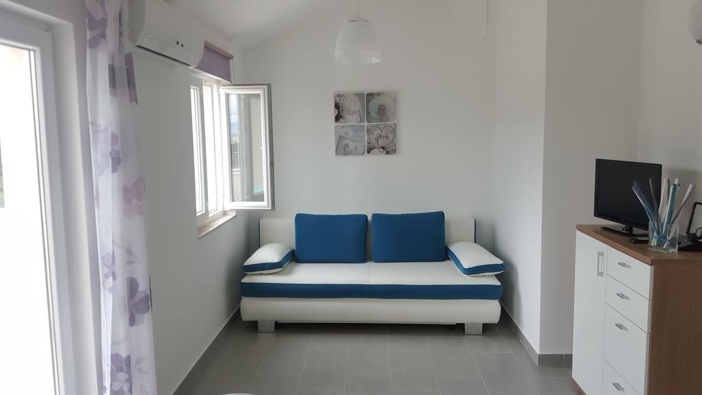 New Apartment With Panoramic View Stomorska Εξωτερικό φωτογραφία